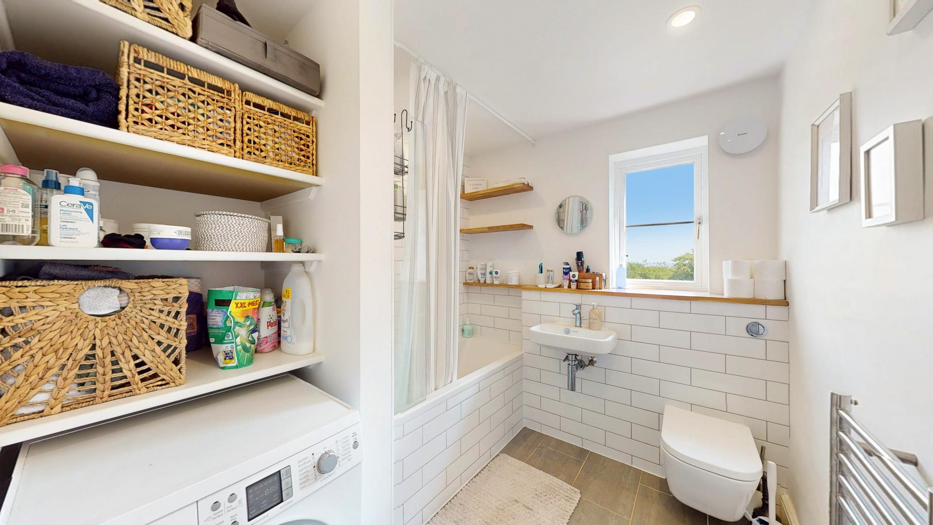 Modern Apartment Hawarden Hill, Dollis Hill